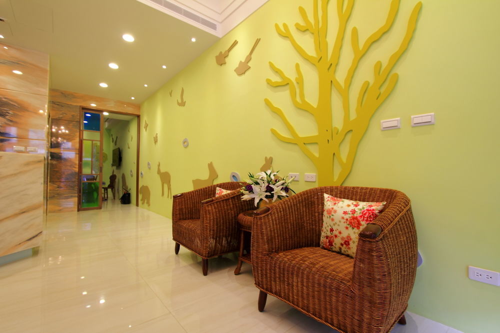 ลูน่า เฮาส์ Hotel เกาสง ภายนอก รูปภาพ