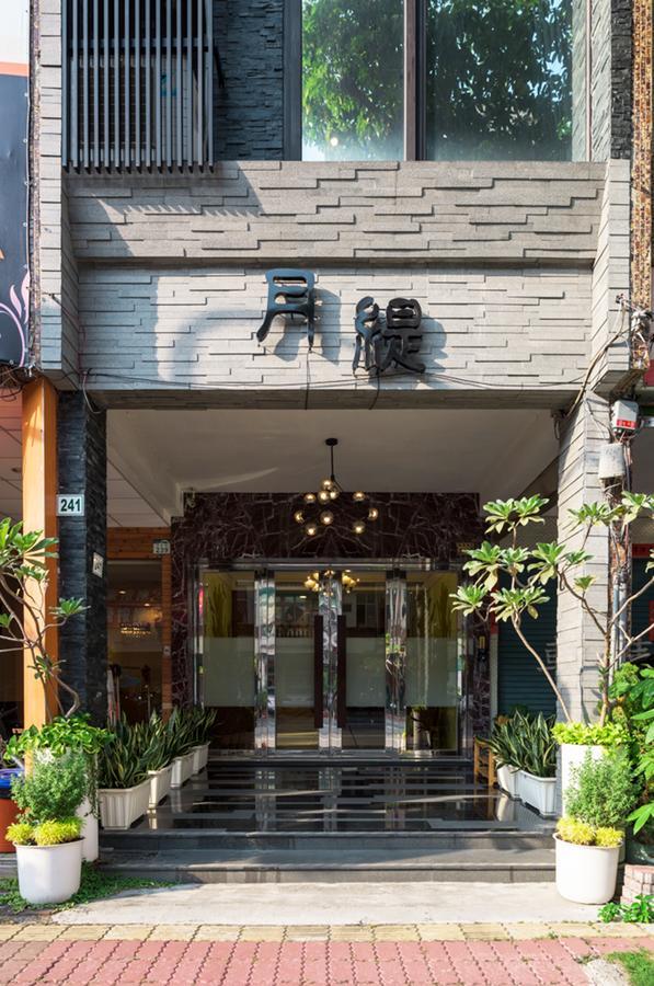 ลูน่า เฮาส์ Hotel เกาสง ภายนอก รูปภาพ