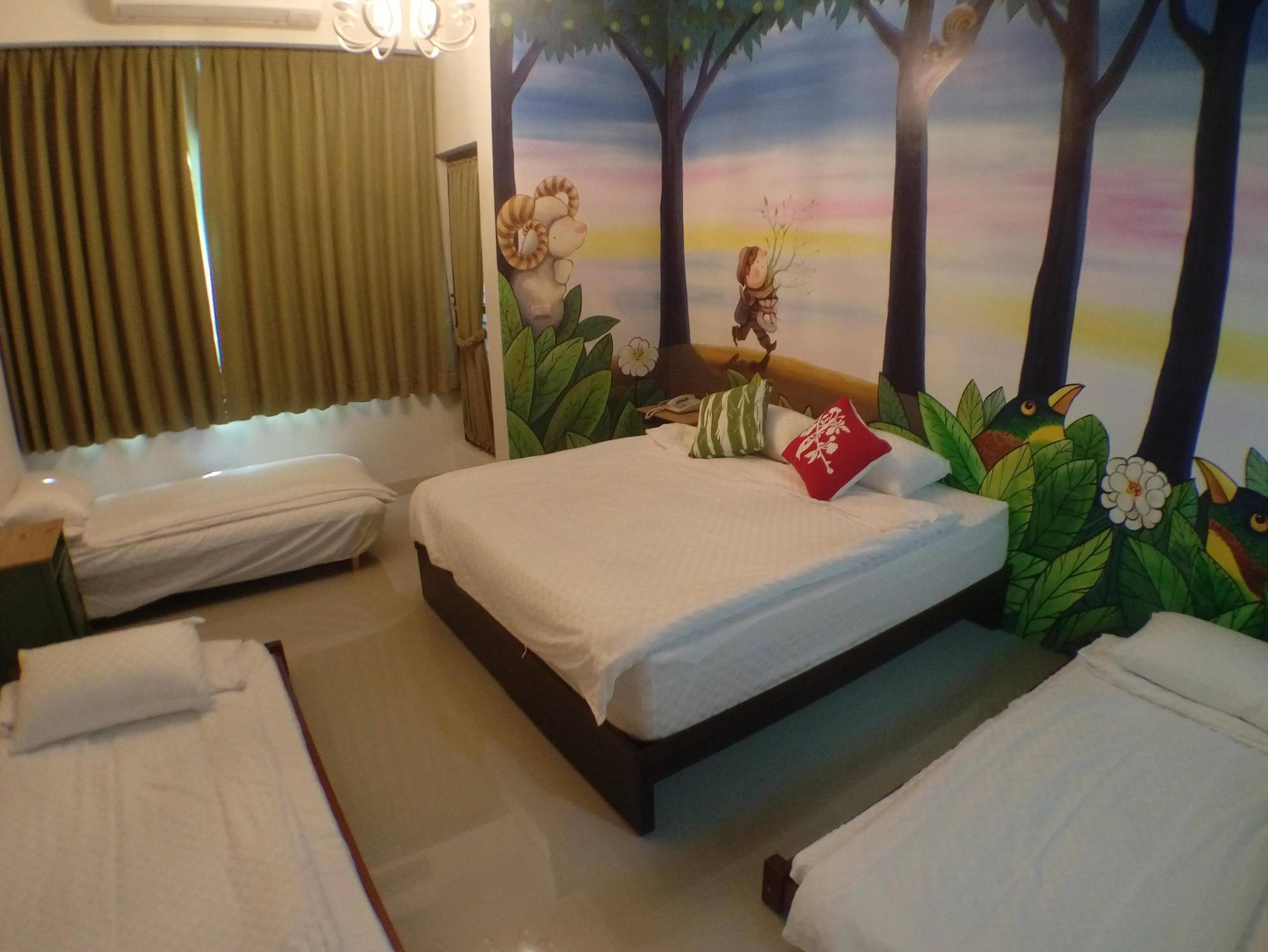 ลูน่า เฮาส์ Hotel เกาสง ภายนอก รูปภาพ